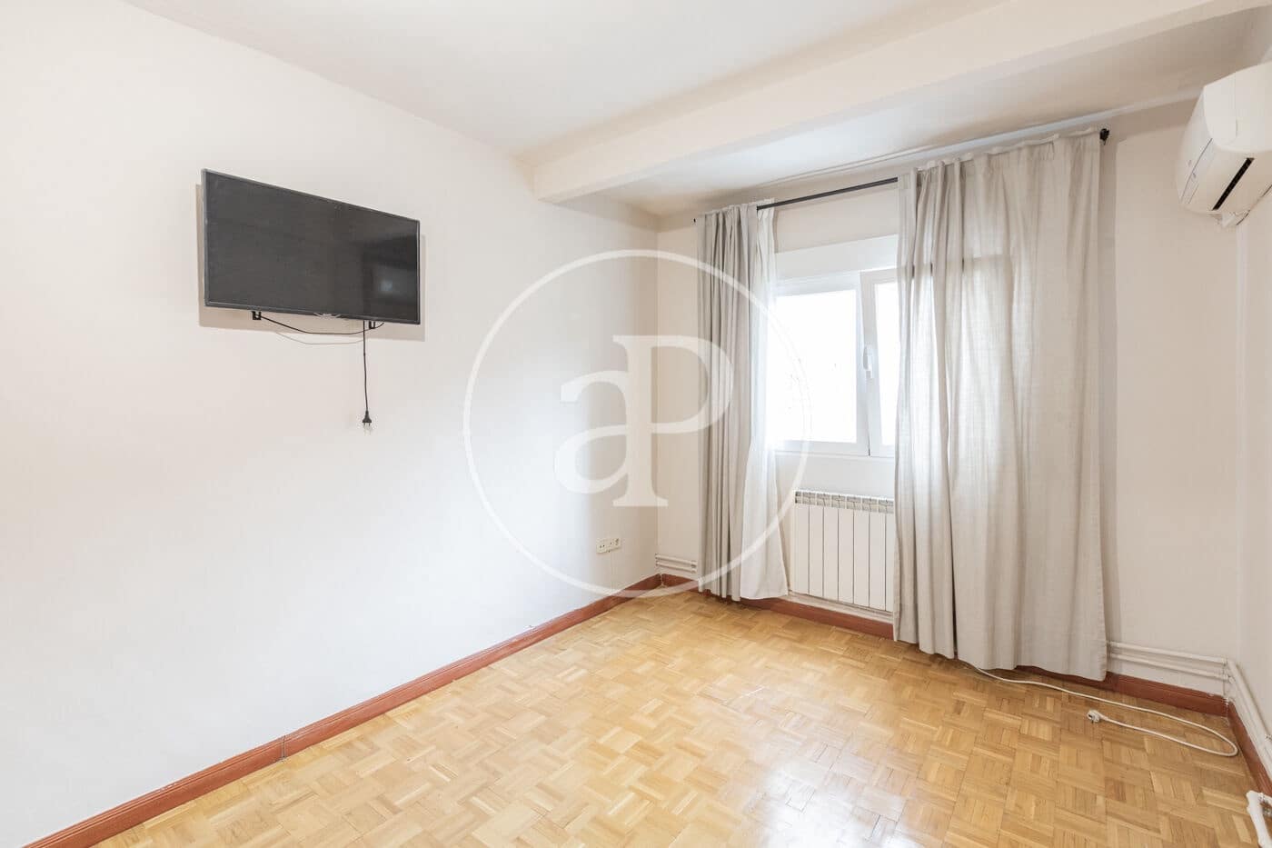 2 soveværelse Lejlighed til leje i Madrid by - € 1.350 (Ref: 9269739)