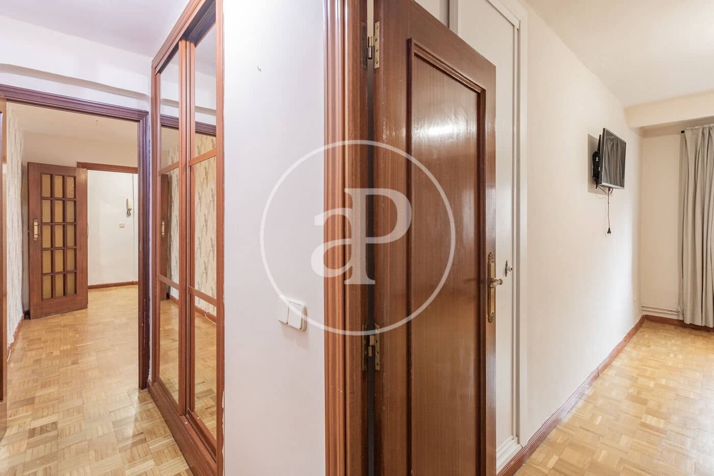 2 soveværelse Lejlighed til leje i Madrid by - € 1.350 (Ref: 9269739)