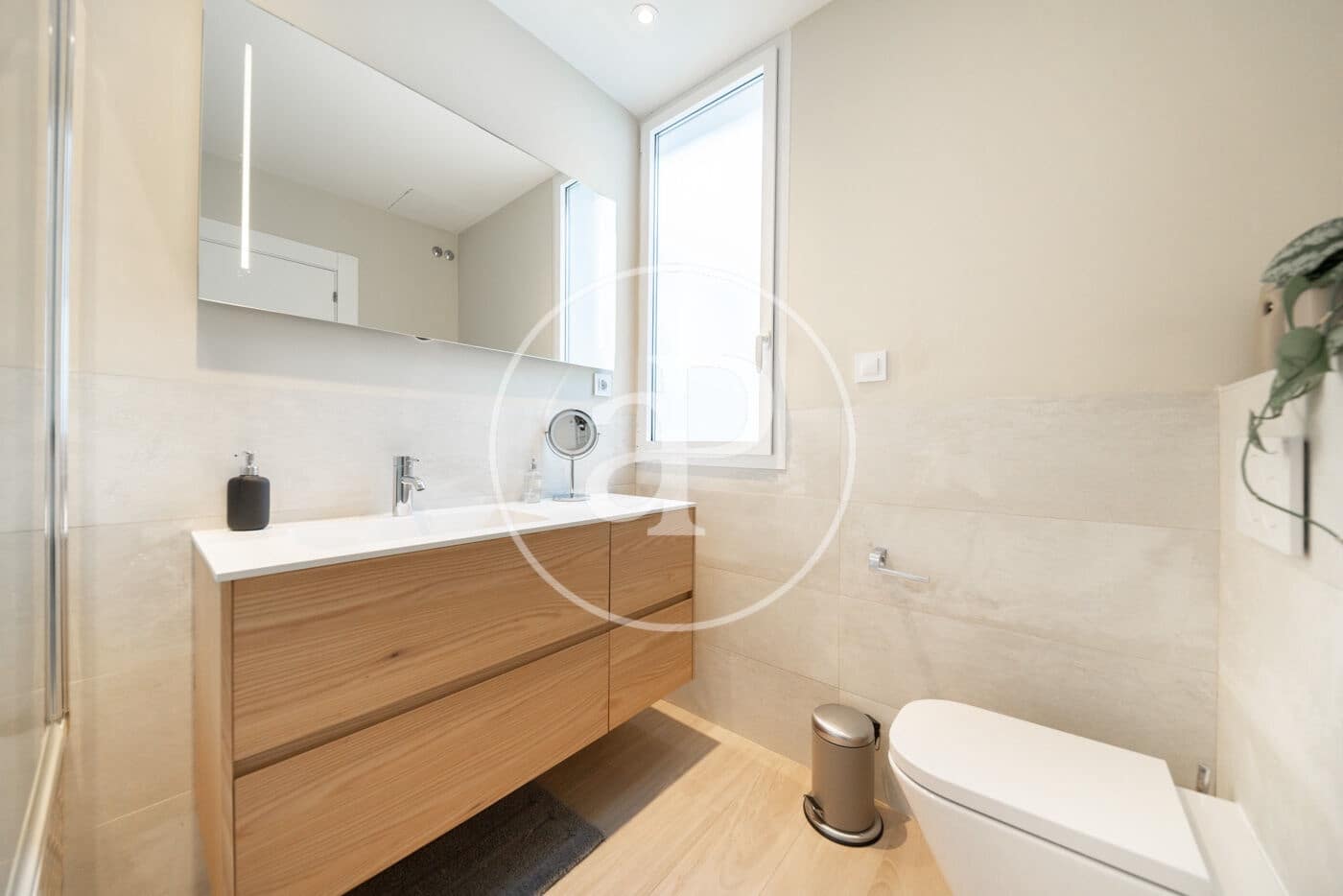 2 soveværelse Penthouse til leje i Madrid by - € 3.950 (Ref: 9269745)