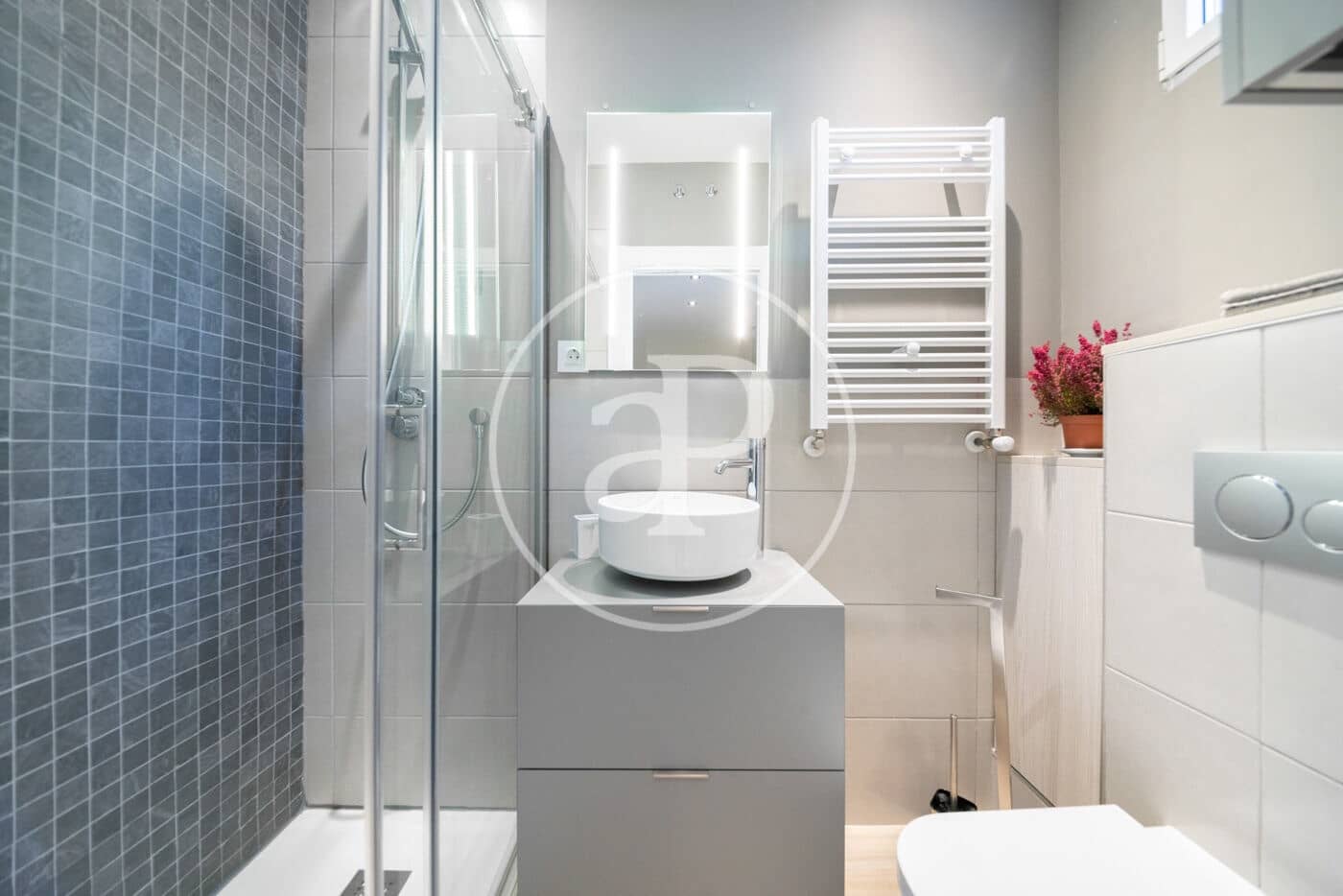 2 soveværelse Penthouse til leje i Madrid by - € 3.950 (Ref: 9269745)