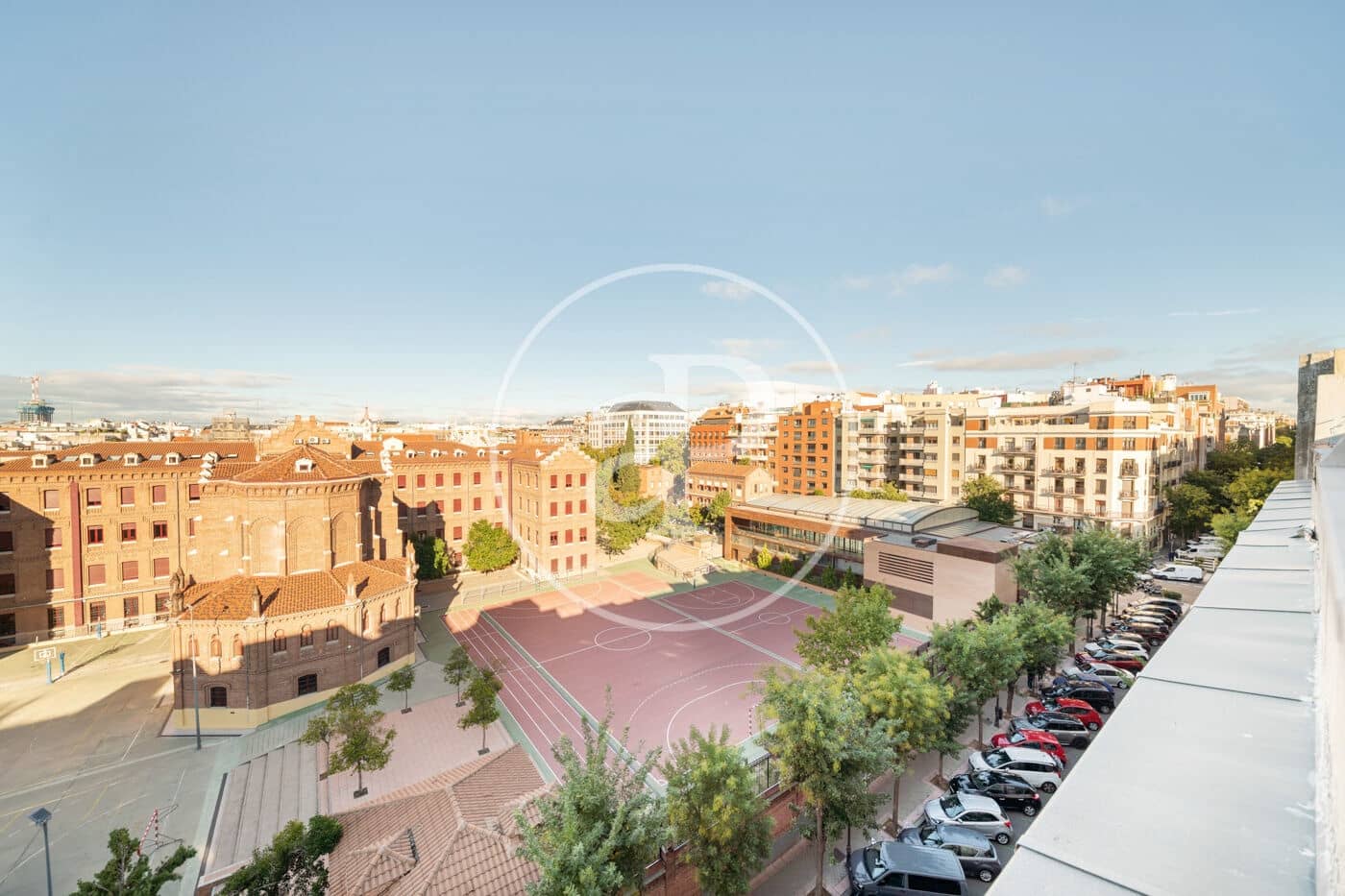 2 soveværelse Penthouse til leje i Madrid by - € 3.950 (Ref: 9269745)