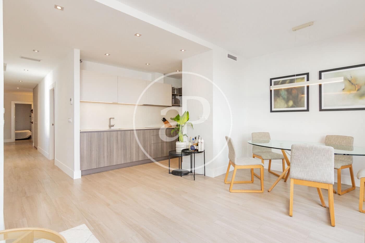 Penthouse de 2 chambres à louer à Madrid ville - 3 950 € (Ref: 9269745)