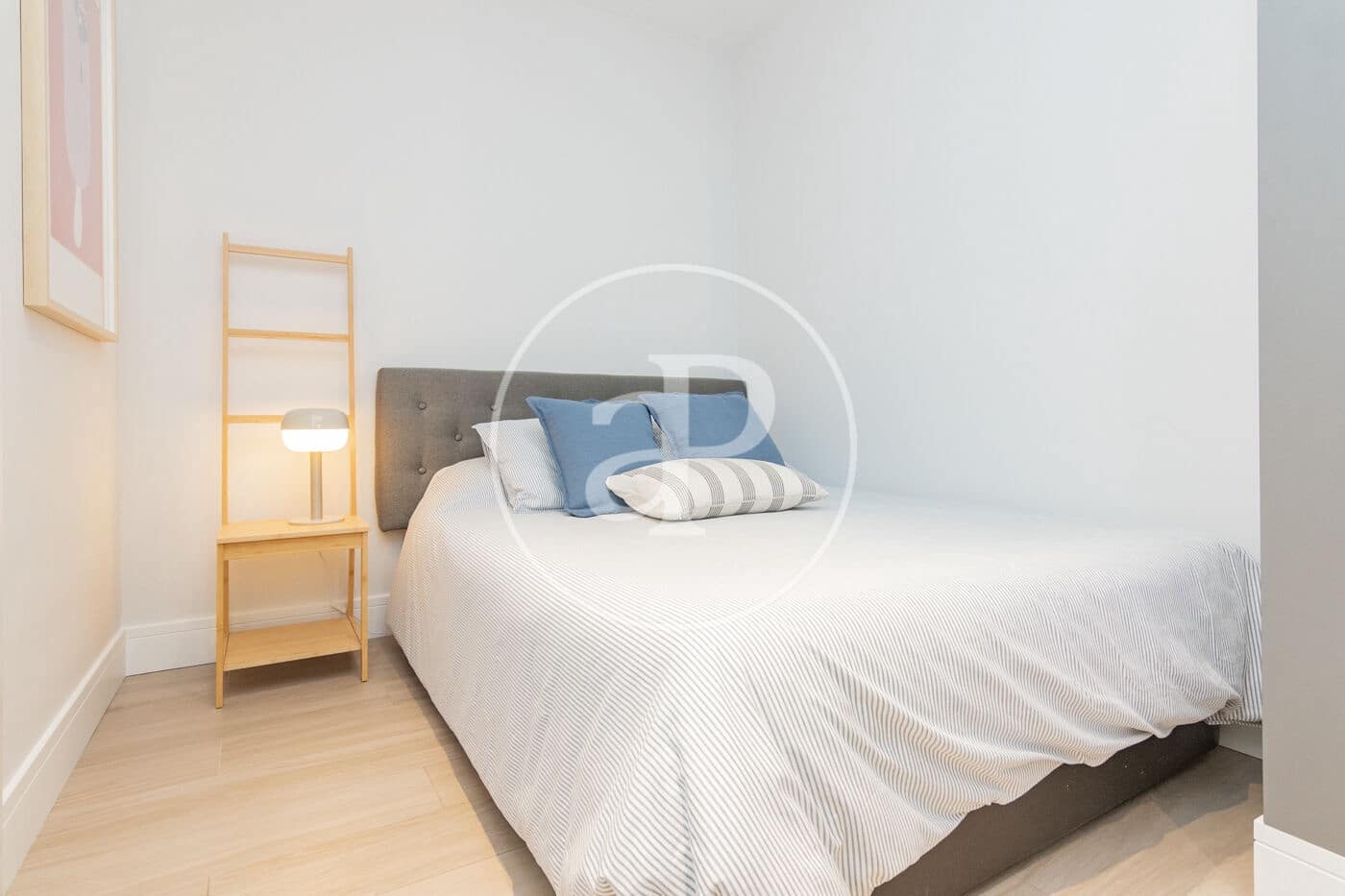 Penthouse de 2 chambres à louer à Madrid ville - 3 950 € (Ref: 9269745)