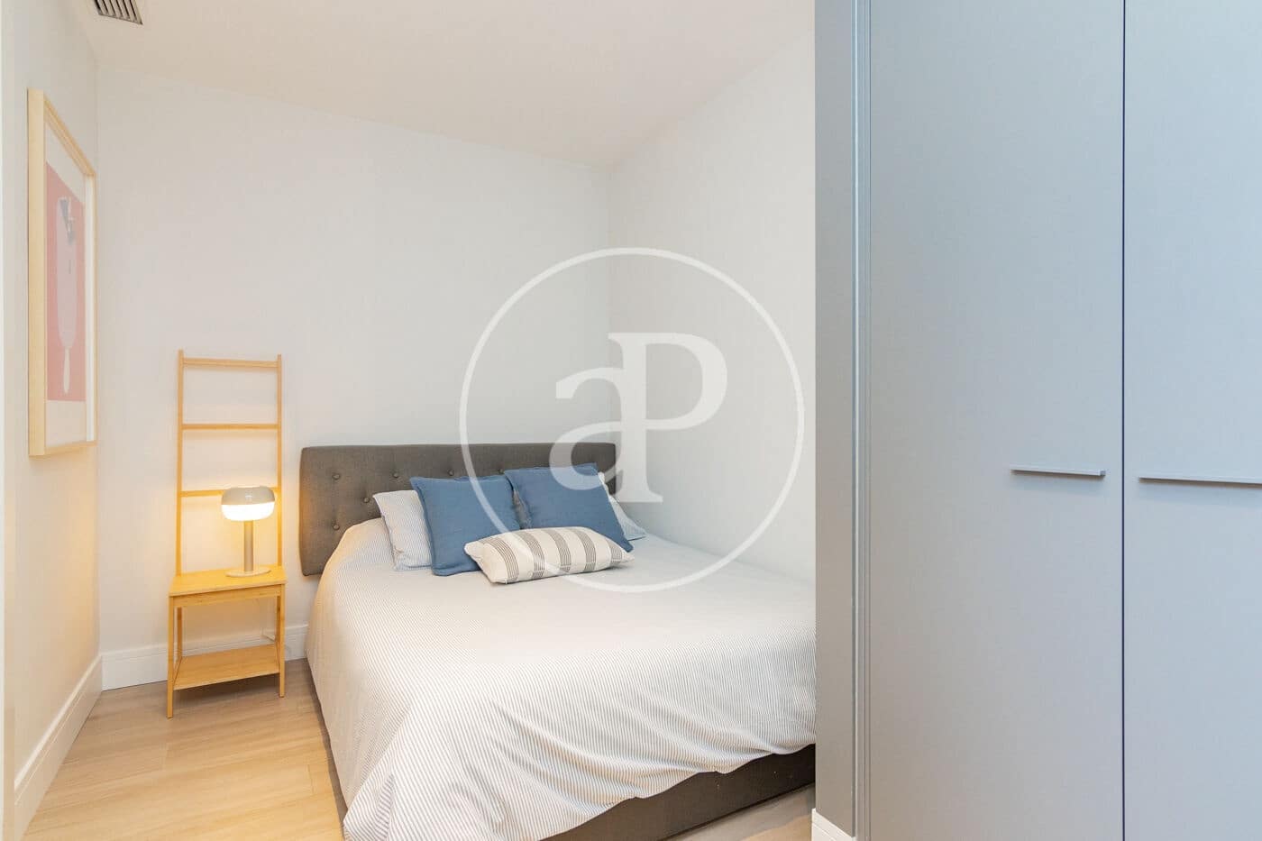 Penthouse de 2 chambres à louer à Madrid ville - 3 950 € (Ref: 9269745)