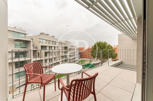 2 bedroom Apartment for rent in Acacias, Madrid city with pool - € 2,350 (Ref: 9271473)
