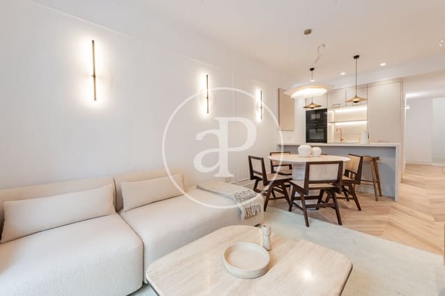 3 bedroom Apartment for sale in Rios Rosas, Madrid city - € 1,250,000 (Ref: 9272608)
