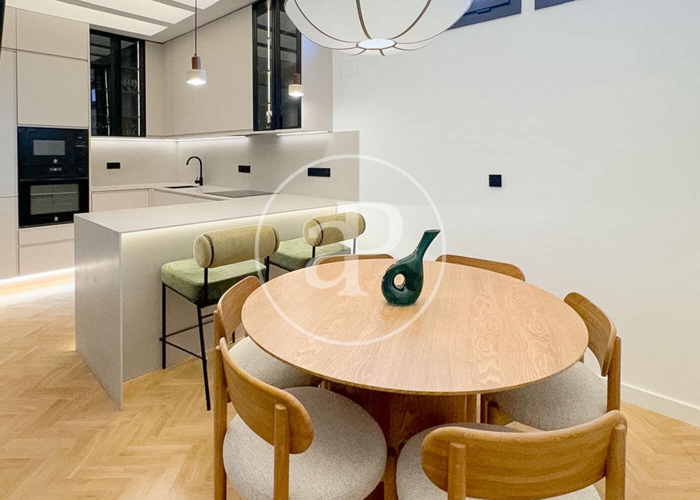 2 soveværelse Lejlighed til salg i Madrid by - € 949.000 (Ref: 9272609)