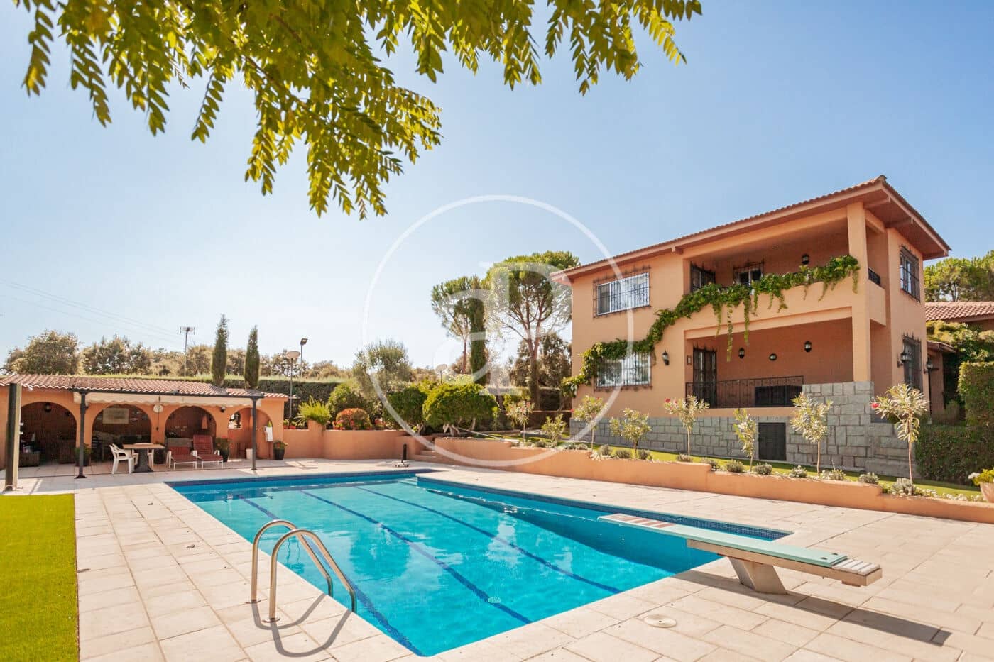 7 soveværelse Villa til salg i Villanueva de la Canada med swimmingpool - € 1.390.000 (Ref: 9276344)