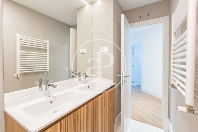 2 soveværelse Lejlighed til salg i Argüelles, Madrid by med swimmingpool - € 1.145.000 (Ref: 9276345)