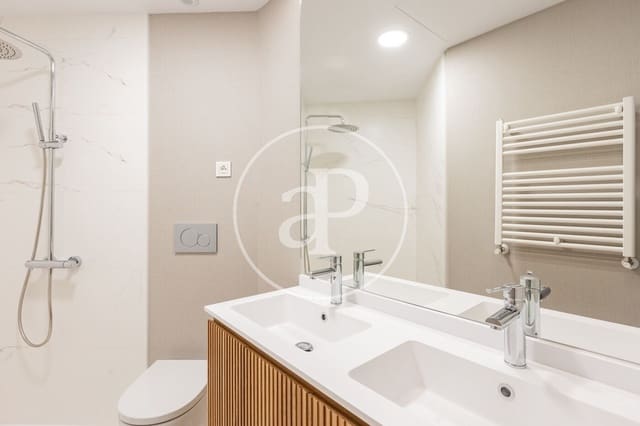 2 soveværelse Lejlighed til salg i Argüelles, Madrid by med swimmingpool - € 1.145.000 (Ref: 9276345)