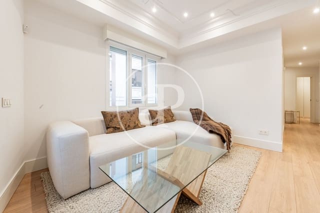 2 soveværelse Lejlighed til salg i Argüelles, Madrid by med swimmingpool - € 1.145.000 (Ref: 9276345)