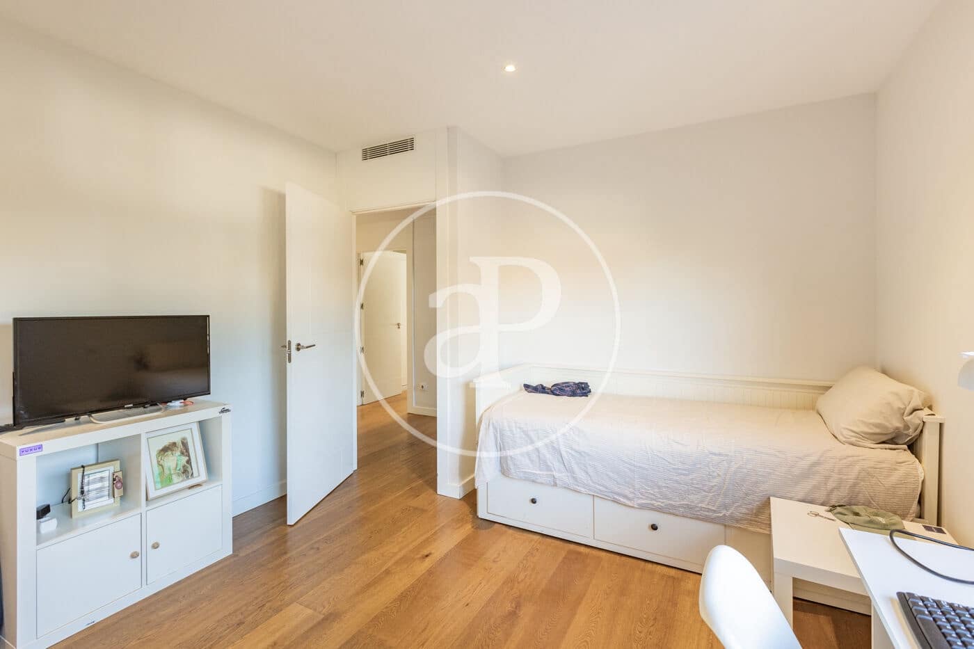 5 soveværelse Villa til salg i Madrid by med swimmingpool - € 1.490.000 (Ref: 9282221)