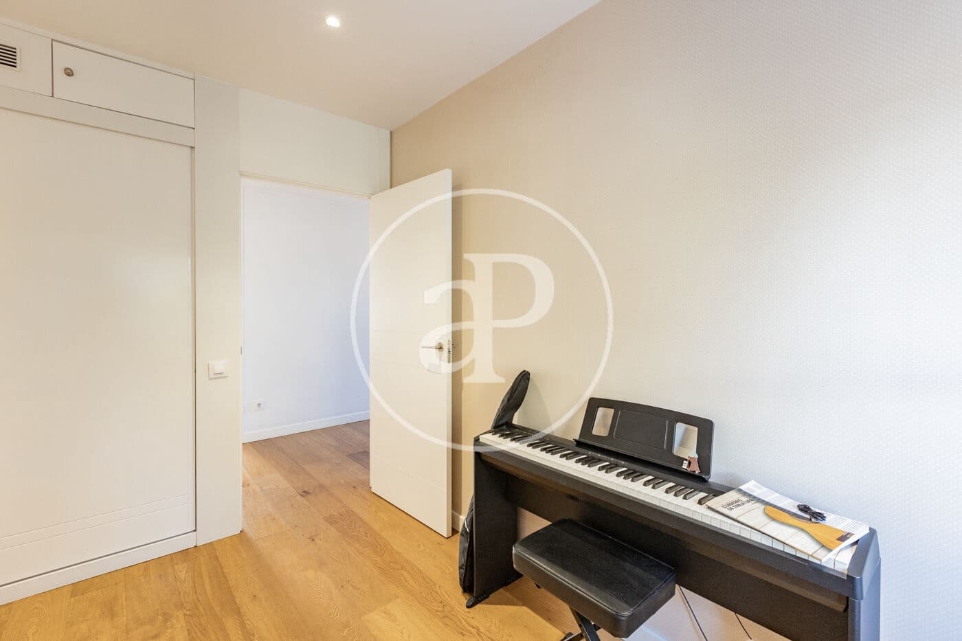 5 soveværelse Villa til salg i Madrid by med swimmingpool - € 1.490.000 (Ref: 9282221)