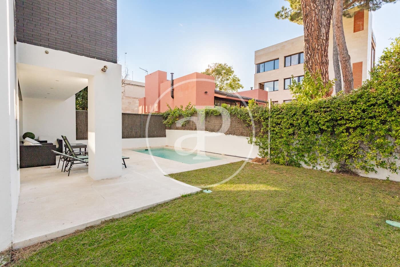 5 soveværelse Villa til salg i Madrid by med swimmingpool - € 1.490.000 (Ref: 9282221)