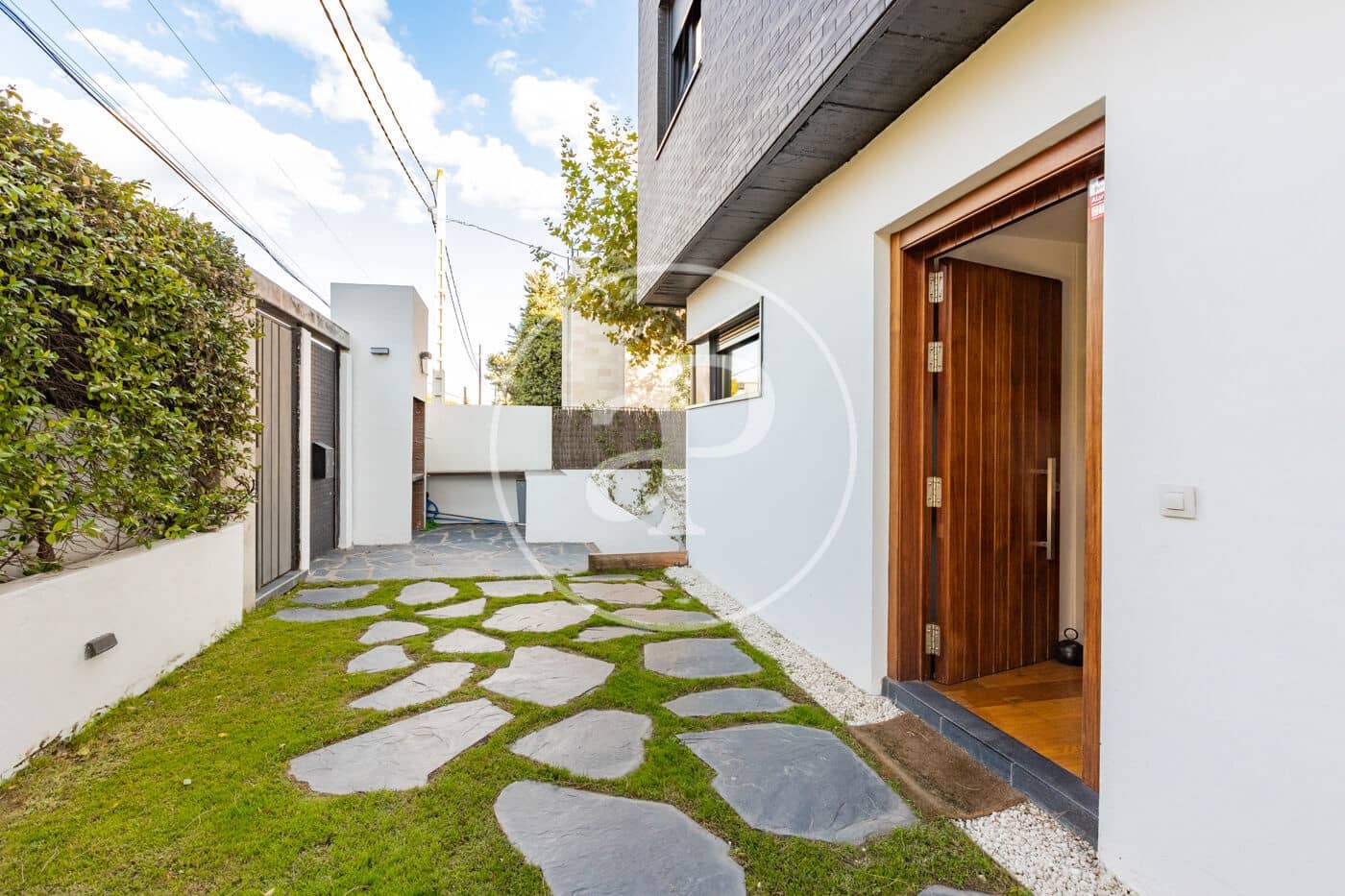 5 soveværelse Villa til salg i Madrid by med swimmingpool - € 1.490.000 (Ref: 9282221)