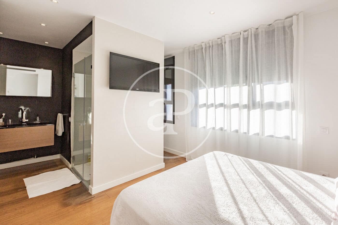 5 soveværelse Villa til salg i Madrid by med swimmingpool - € 1.490.000 (Ref: 9282221)