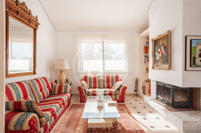 6 bedroom Villa for sale in Las Rozas de Madrid with pool - € 2,220,000 (Ref: 9285230)