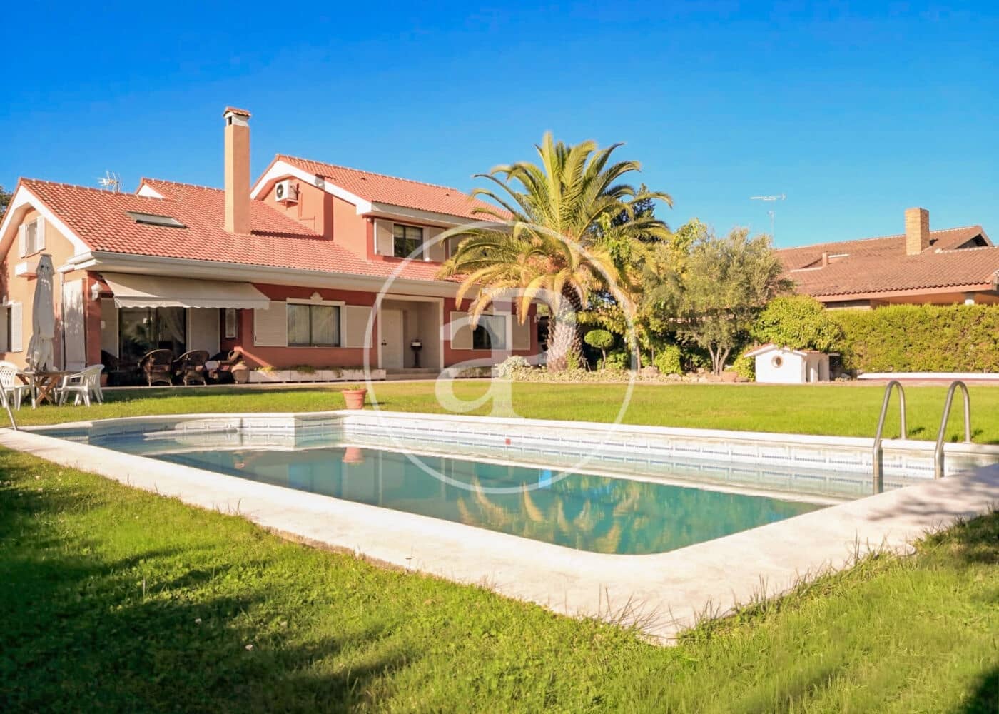 6 soverom Villa til salgs i Las Rozas de Madrid med svømmebasseng - € 2 220 000 (Ref: 9285230)