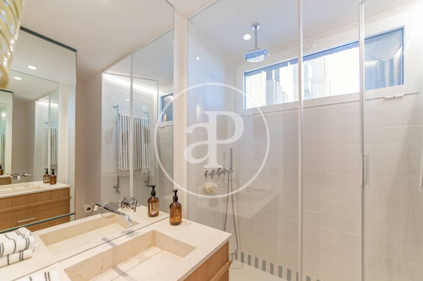 2 soveværelse Lejlighed til salg i Madrid by - € 4.000.000 (Ref: 9285231)