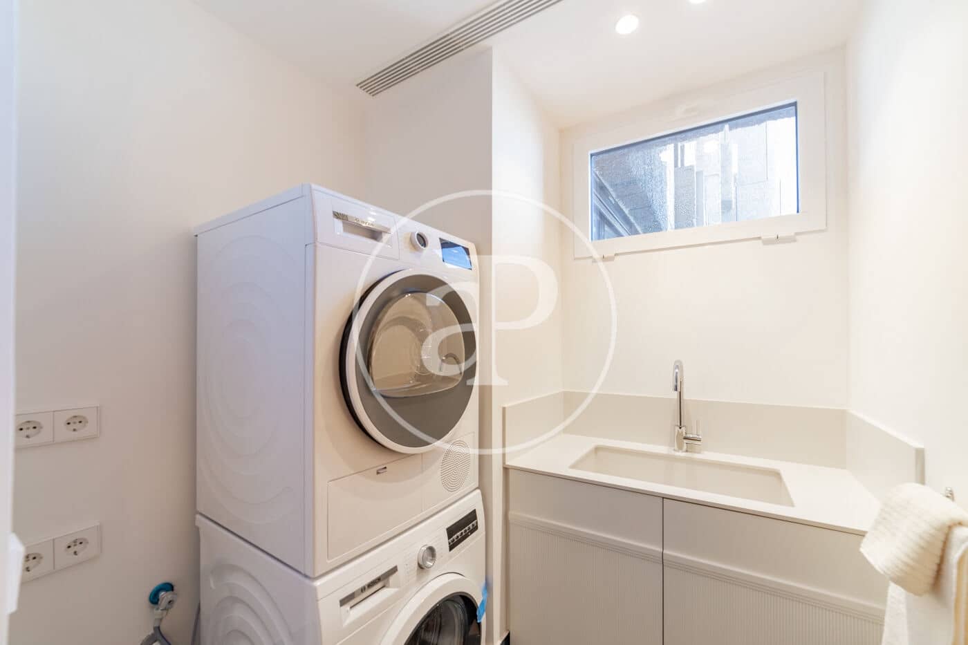 2 soveværelse Lejlighed til salg i Madrid by - € 4.000.000 (Ref: 9285231)