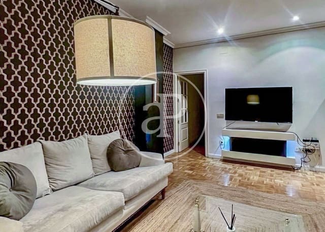 3 bedroom Apartment for sale in Castillejos, Madrid city - € 895,000 (Ref: 9285233)