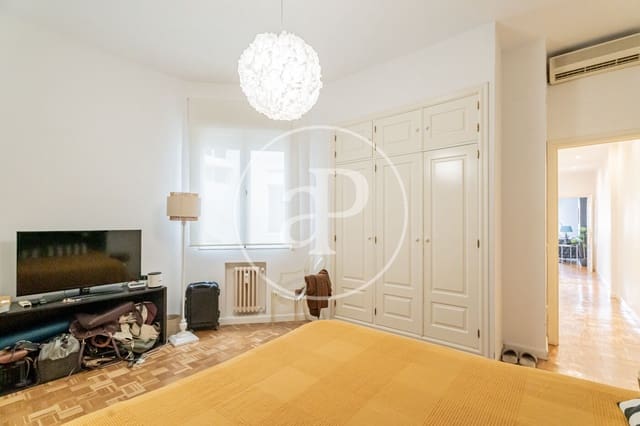 3 soveværelse Lejlighed til salg i Castillejos, Madrid by - € 895.000 (Ref: 9285233)