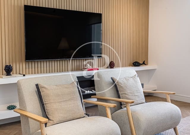 3 Zimmer Apartment zu verkaufen in Cortes, Madrid Stadt - 1.190.000 € (Ref: 9287731)