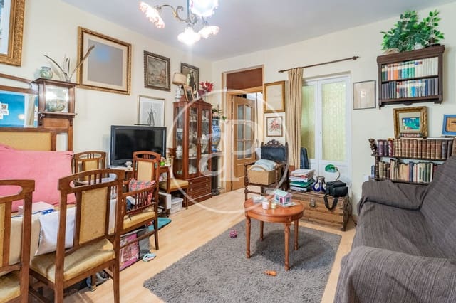 3 Zimmer Apartment zu verkaufen in Cortes, Madrid Stadt - 950.000 € (Ref: 9287733)