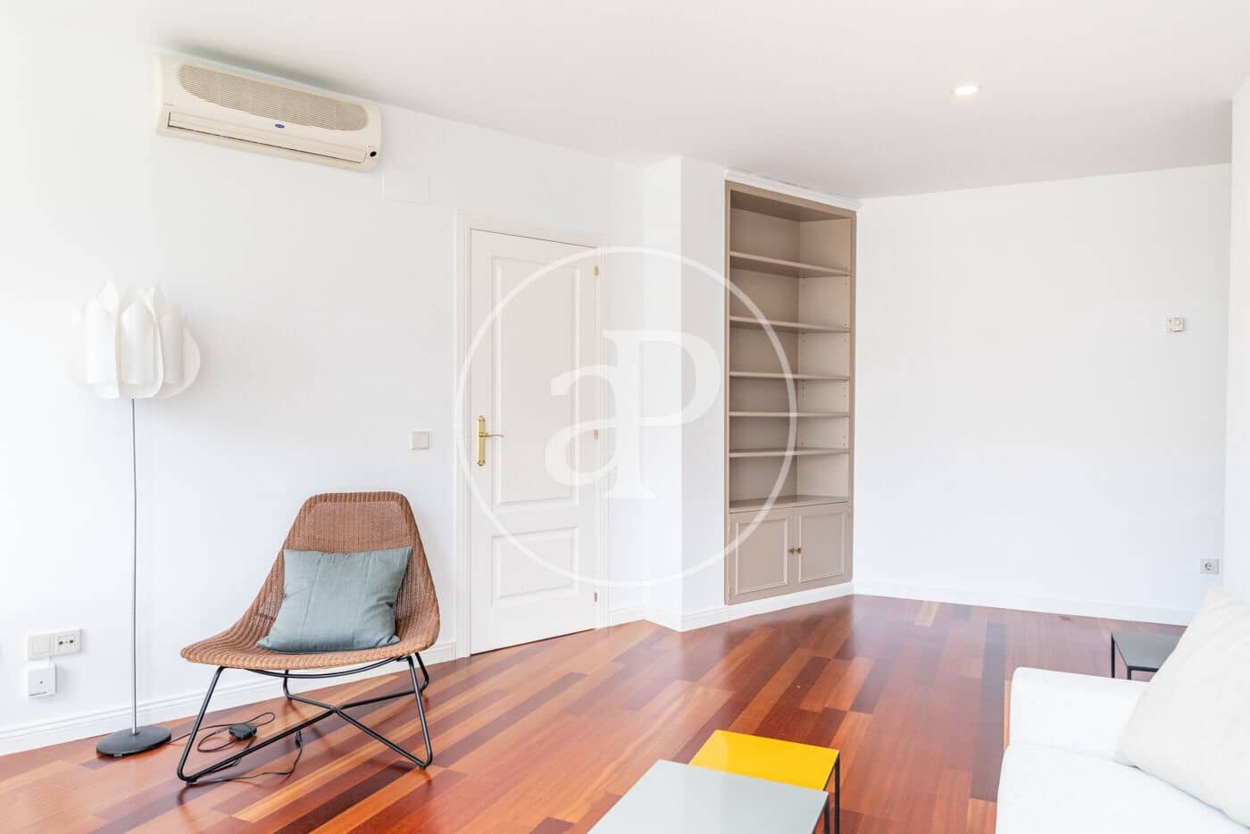 2 bedroom Apartment for rent in Madrid city with pool garage - € 2,800 (Ref: 9287735)