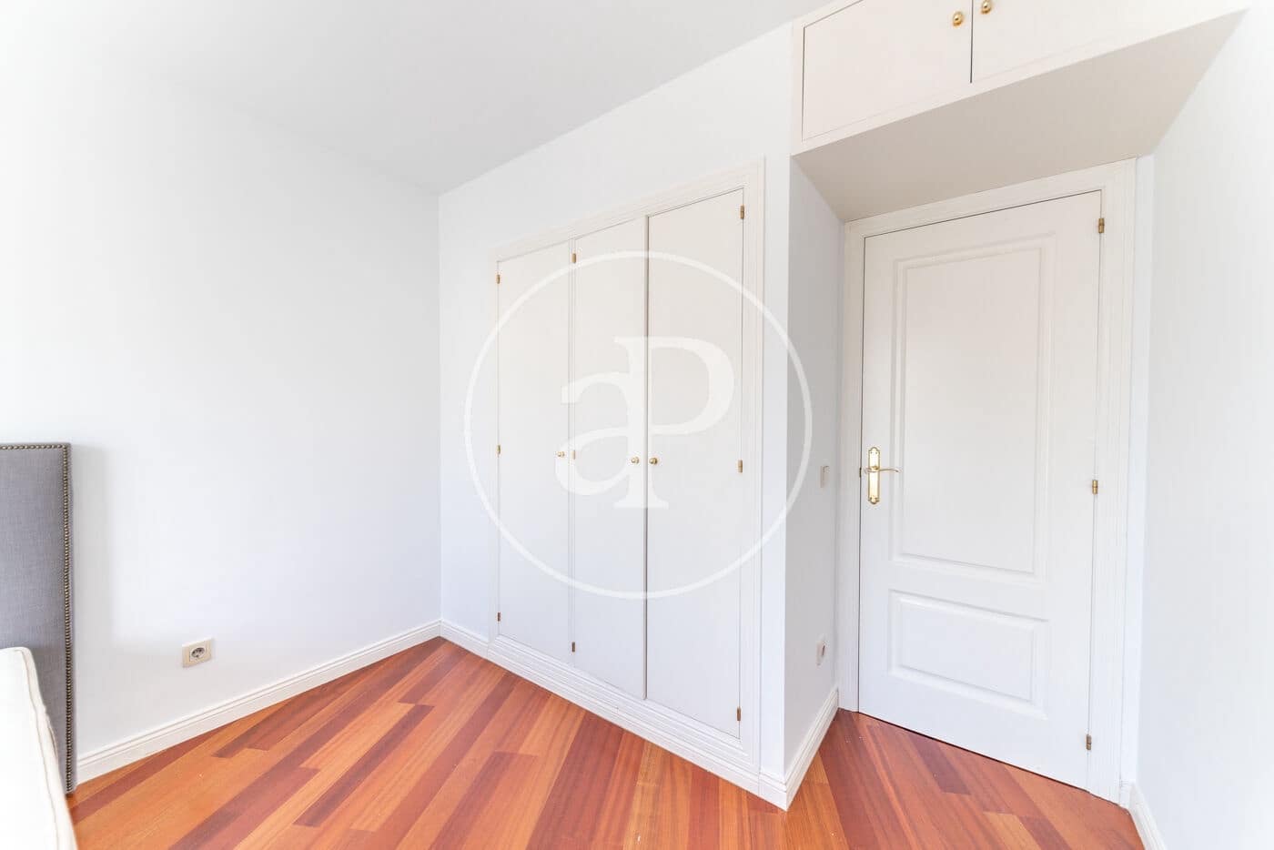 2 bedroom Apartment for rent in Madrid city with pool garage - € 2,800 (Ref: 9287735)