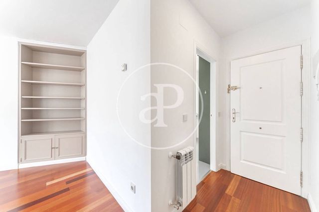 2 bedroom Apartment for rent in Castellana, Madrid city with pool garage - € 2,800 (Ref: 9287735)