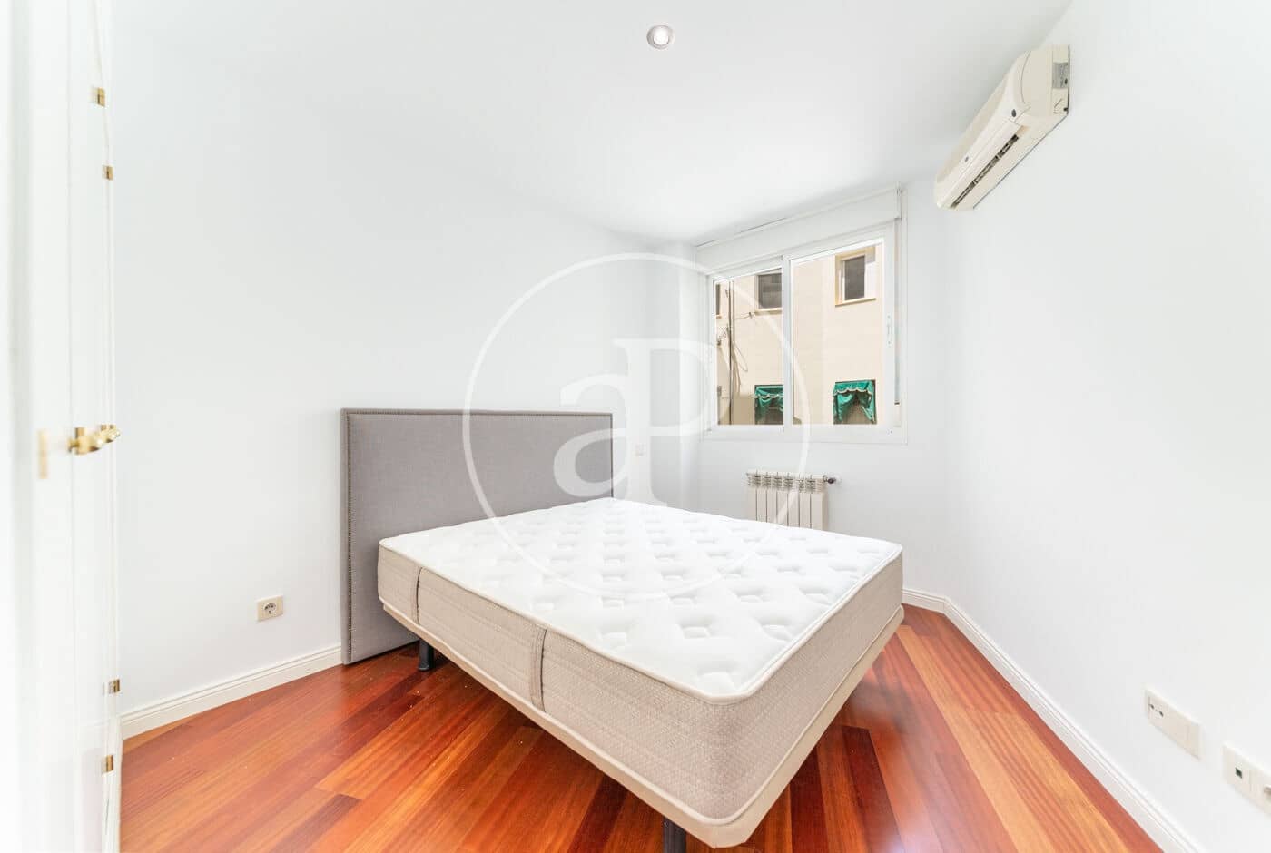 2 bedroom Apartment for rent in Madrid city with pool garage - € 2,800 (Ref: 9287735)