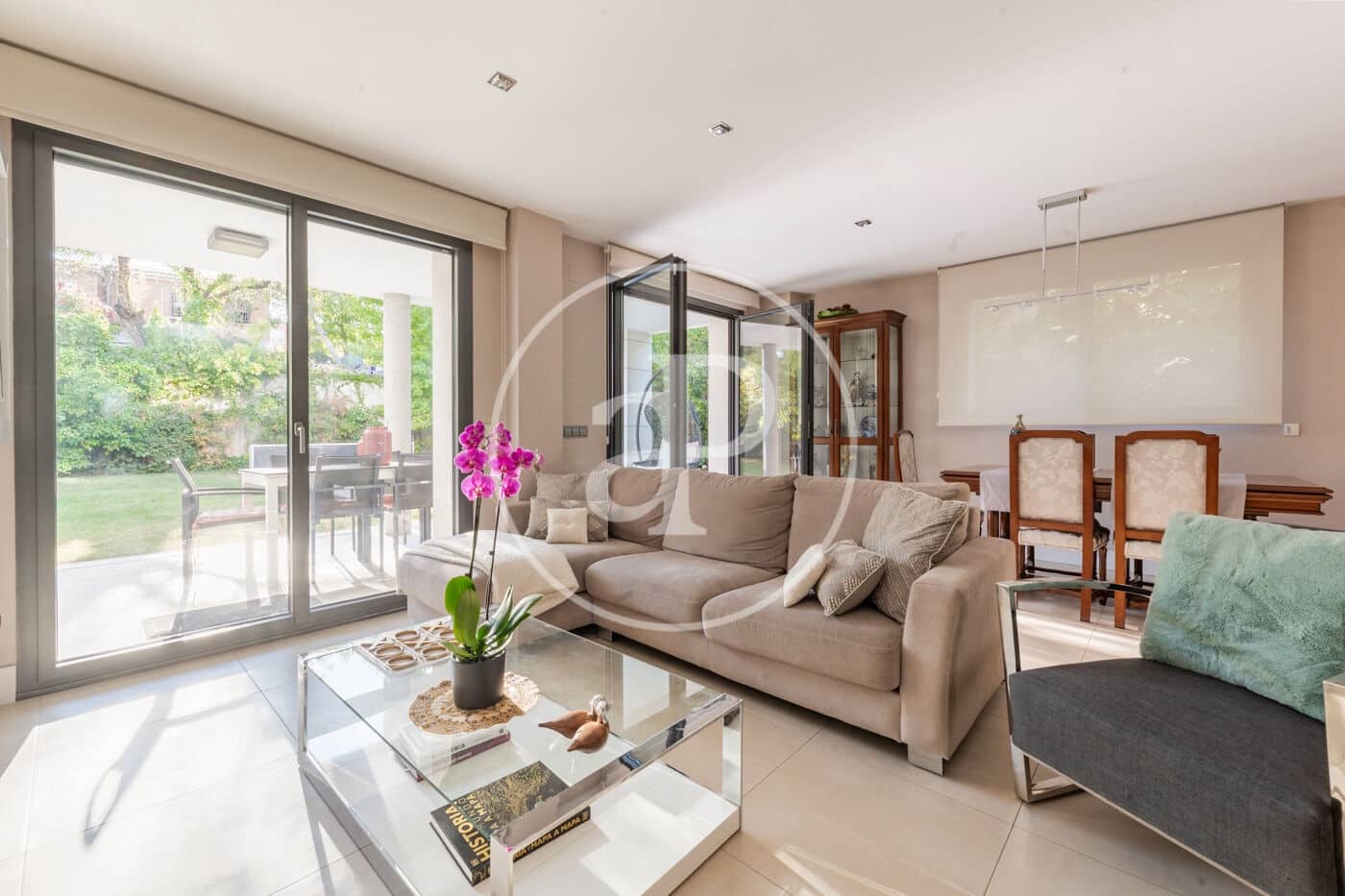 5 soveværelse Villa til salg i Madrid by med swimmingpool - € 2.800.000 (Ref: 9291601)