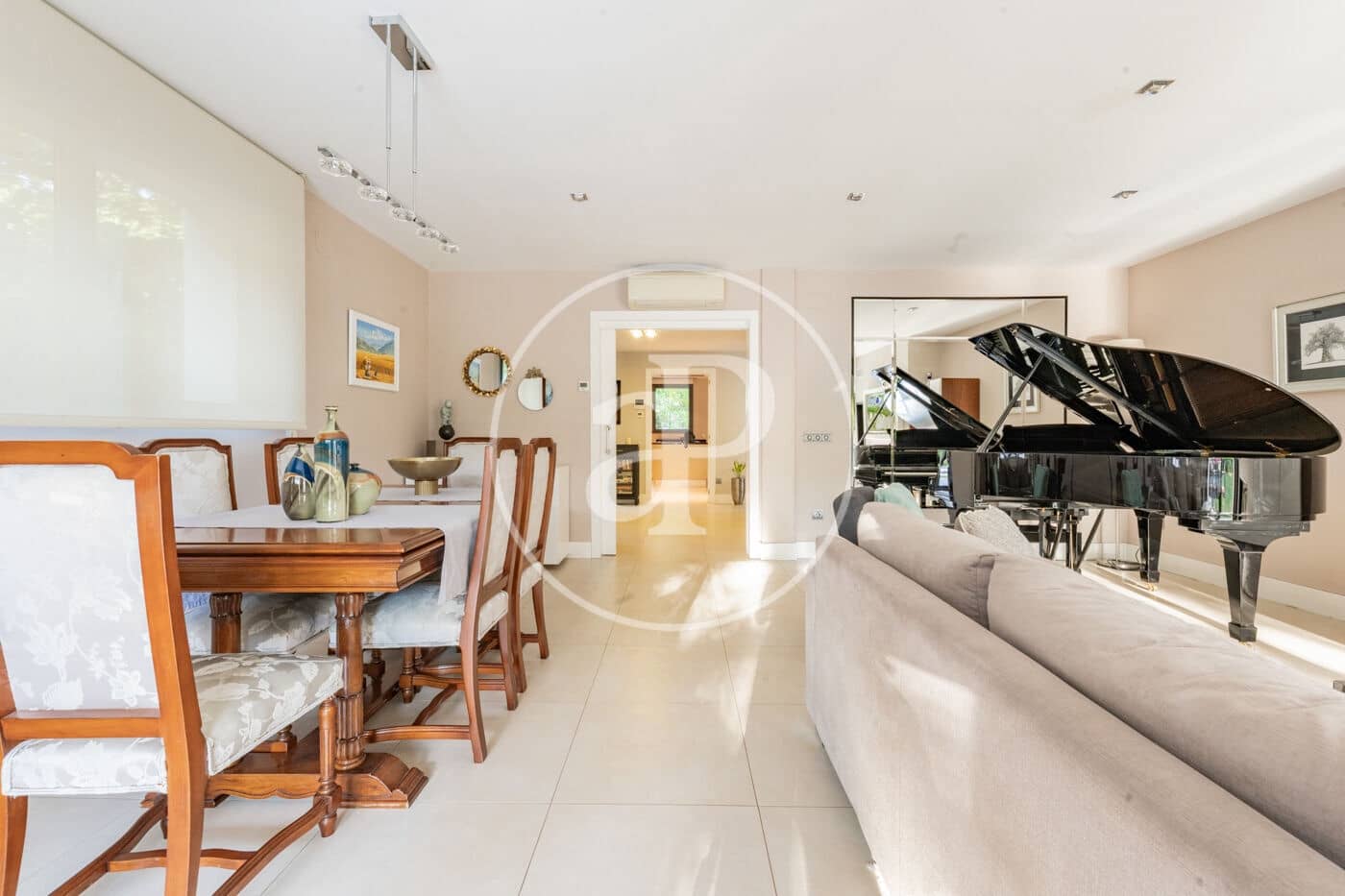 5 soveværelse Villa til salg i Madrid by med swimmingpool - € 2.800.000 (Ref: 9291601)