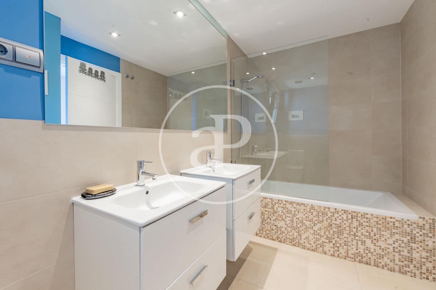 5 soveværelse Villa til salg i Madrid by med swimmingpool - € 2.800.000 (Ref: 9291601)