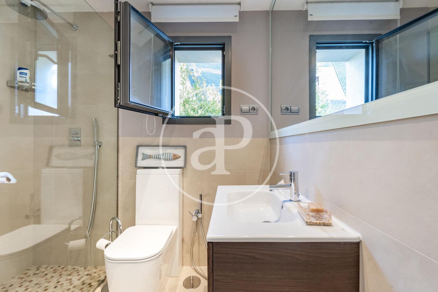 5 soveværelse Villa til salg i Madrid by med swimmingpool - € 2.800.000 (Ref: 9291601)