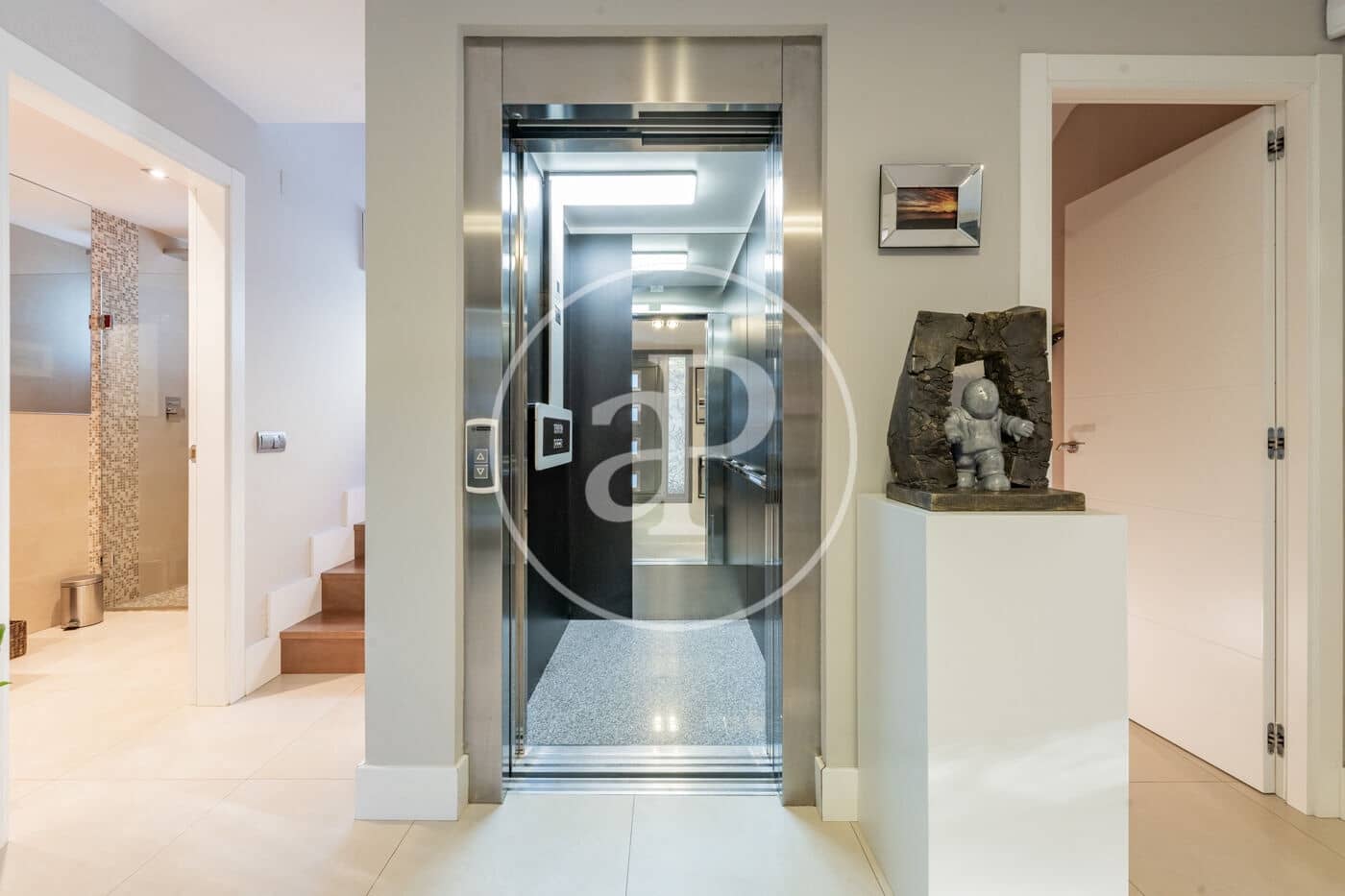 5 soveværelse Villa til salg i Madrid by med swimmingpool - € 2.800.000 (Ref: 9291601)