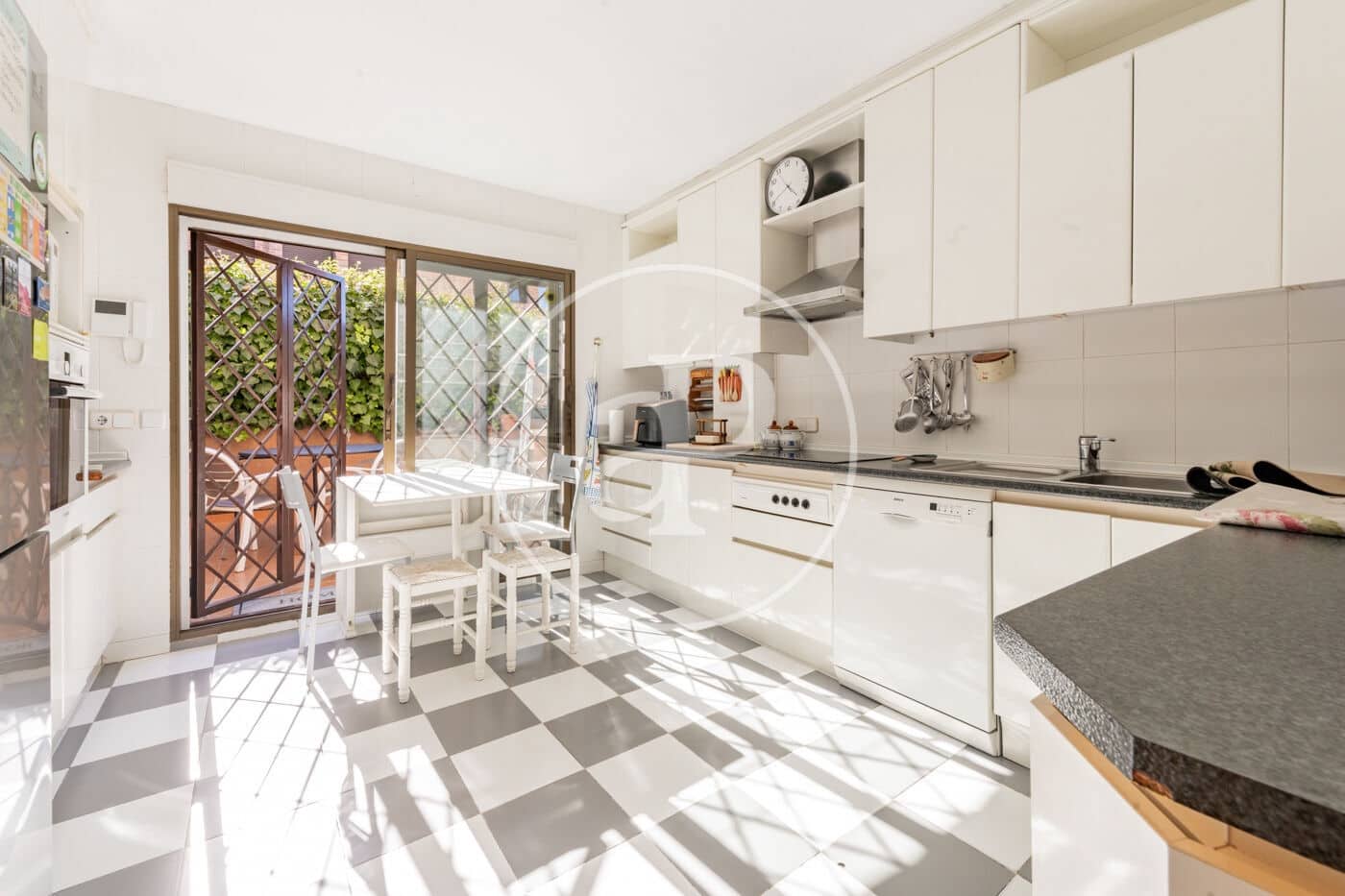 4 quarto Moradia para venda em La Moraleja com piscina - 1 650 000 € (Ref: 9291603)