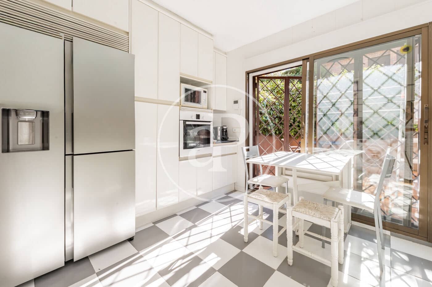 4 quarto Moradia para venda em La Moraleja com piscina - 1 650 000 € (Ref: 9291603)