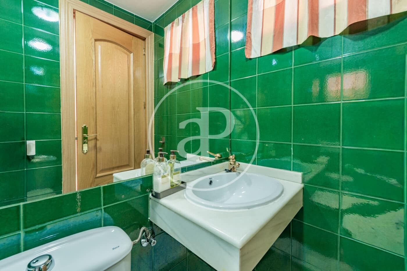 4 quarto Moradia para venda em La Moraleja com piscina - 1 650 000 € (Ref: 9291603)