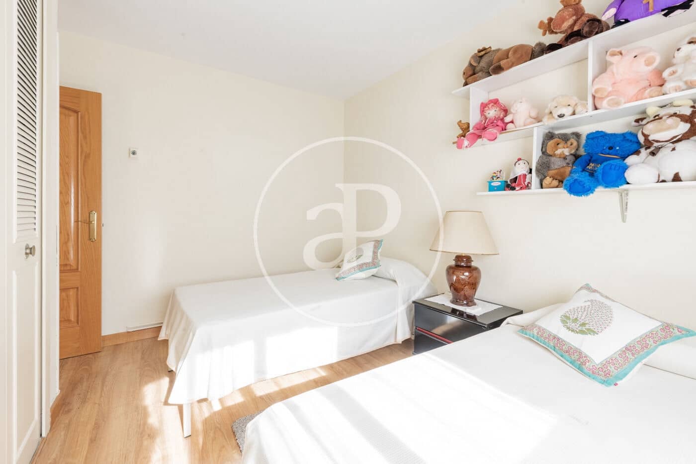 4 quarto Moradia para venda em La Moraleja com piscina - 1 650 000 € (Ref: 9291603)