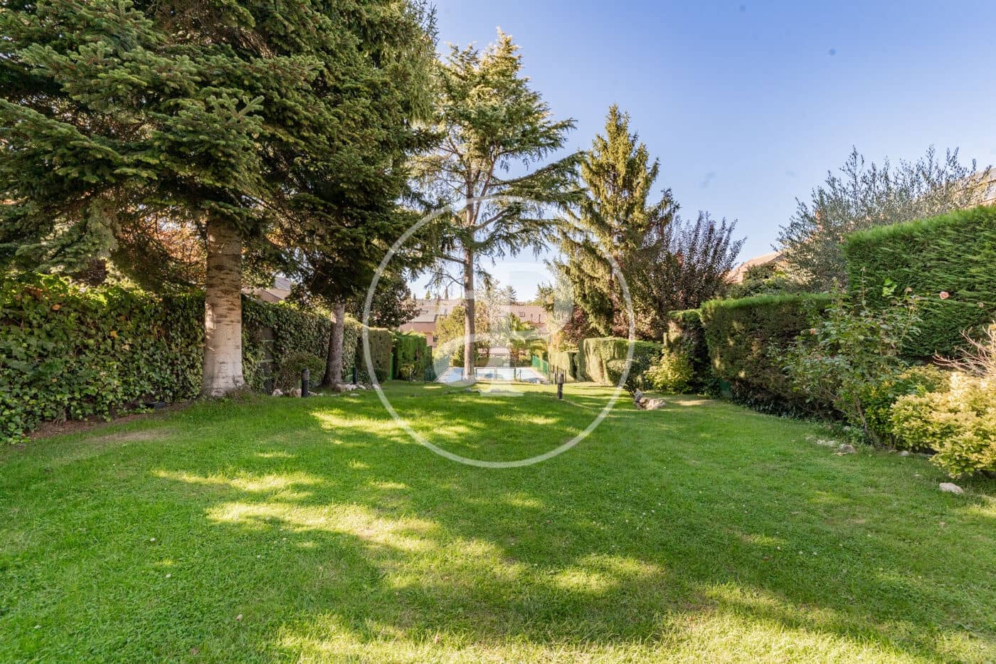 4 quarto Moradia para venda em La Moraleja com piscina - 1 650 000 € (Ref: 9291603)