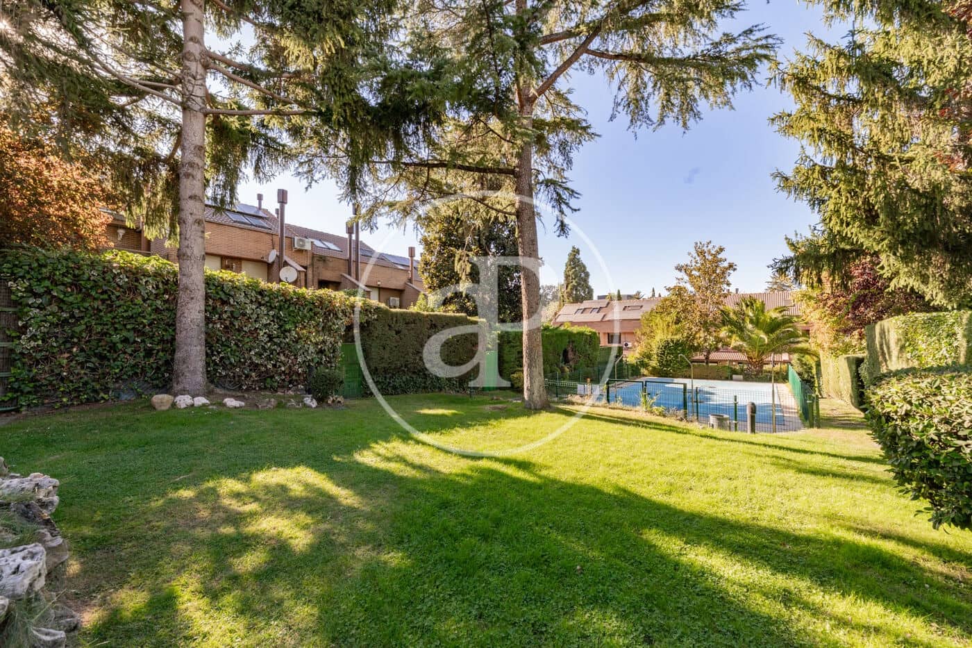 4 quarto Moradia para venda em La Moraleja com piscina - 1 650 000 € (Ref: 9291603)