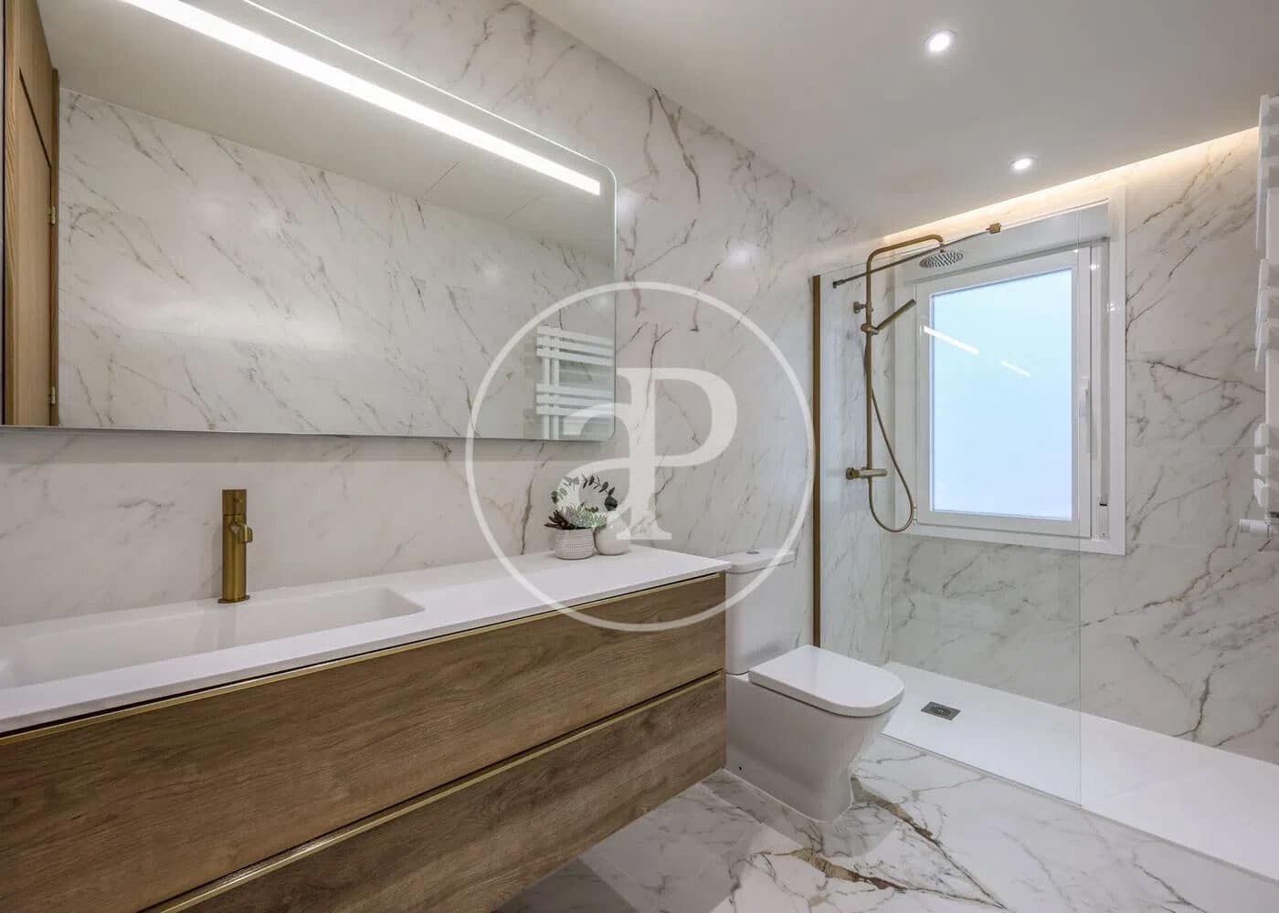 3 soveværelse Lejlighed til leje i Madrid by med garage - € 3.500 (Ref: 9291606)