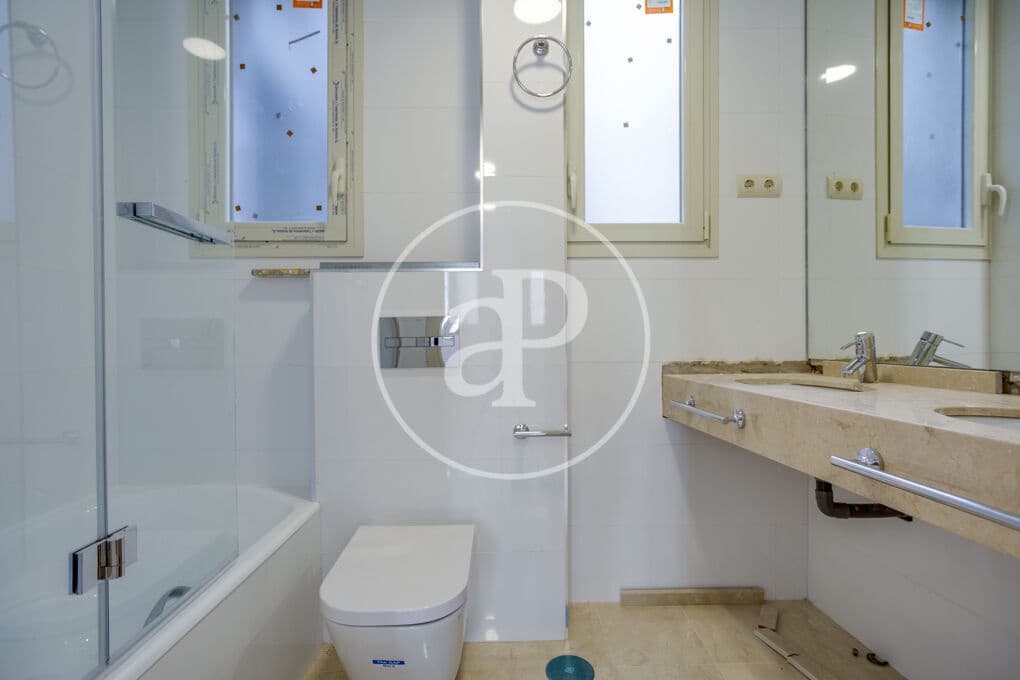 2 sypialnia Apartament do wynajęcia w Miasto Madryt - 2 950 € (Ref: 9294557)