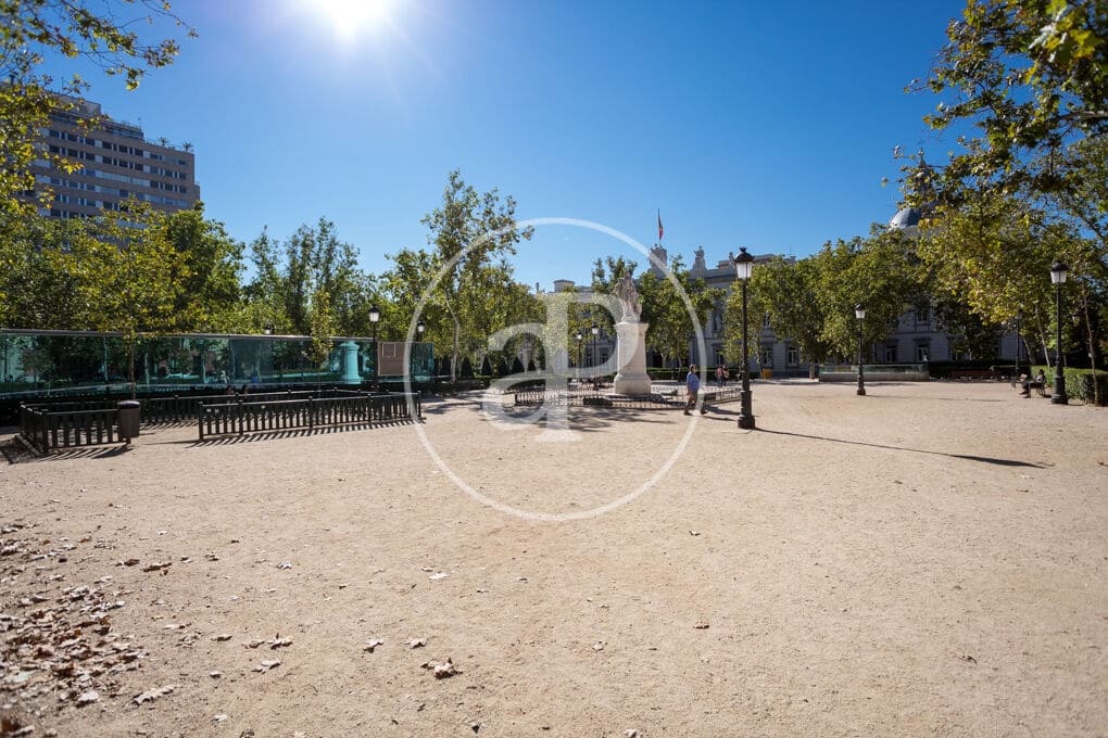 2 sypialnia Apartament do wynajęcia w Miasto Madryt - 2 950 € (Ref: 9294557)