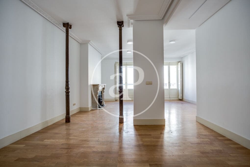 2 sypialnia Apartament do wynajęcia w Miasto Madryt - 2 950 € (Ref: 9294557)