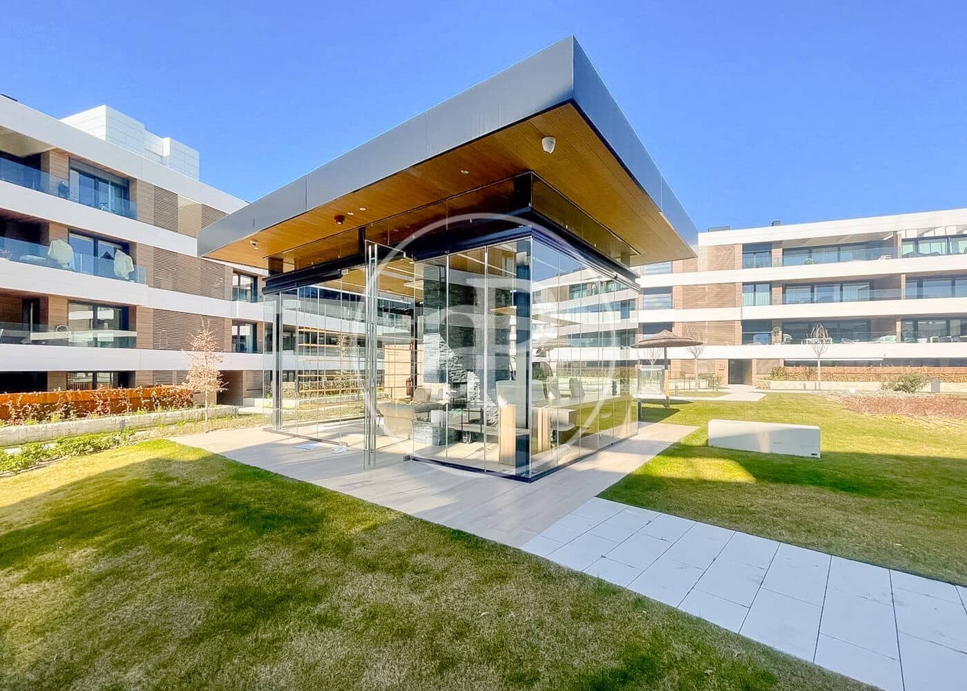 4 bedroom Apartment for sale in La Moraleja with pool - € 1,550,000 (Ref: 9294566)