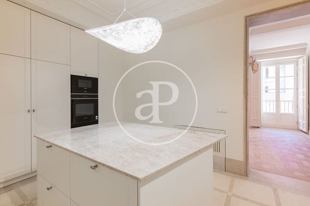 3 soveværelse Lejlighed til salg i Justicia, Madrid by - € 2.150.000 (Ref: 9297202)