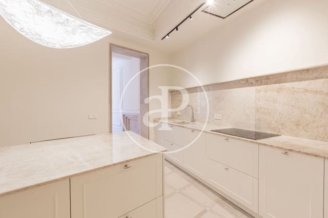 3 soveværelse Lejlighed til salg i Justicia, Madrid by - € 2.150.000 (Ref: 9297202)